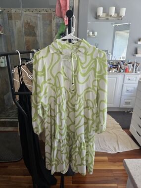 Flowy Green Swirl Tie-Neck Tiered Women's Dress